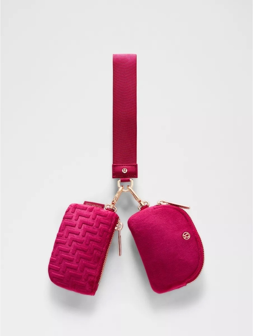 145 🆕💕 Lululemon Dual Pouch Wristlet L Monogram Velvet - Berry Rumble